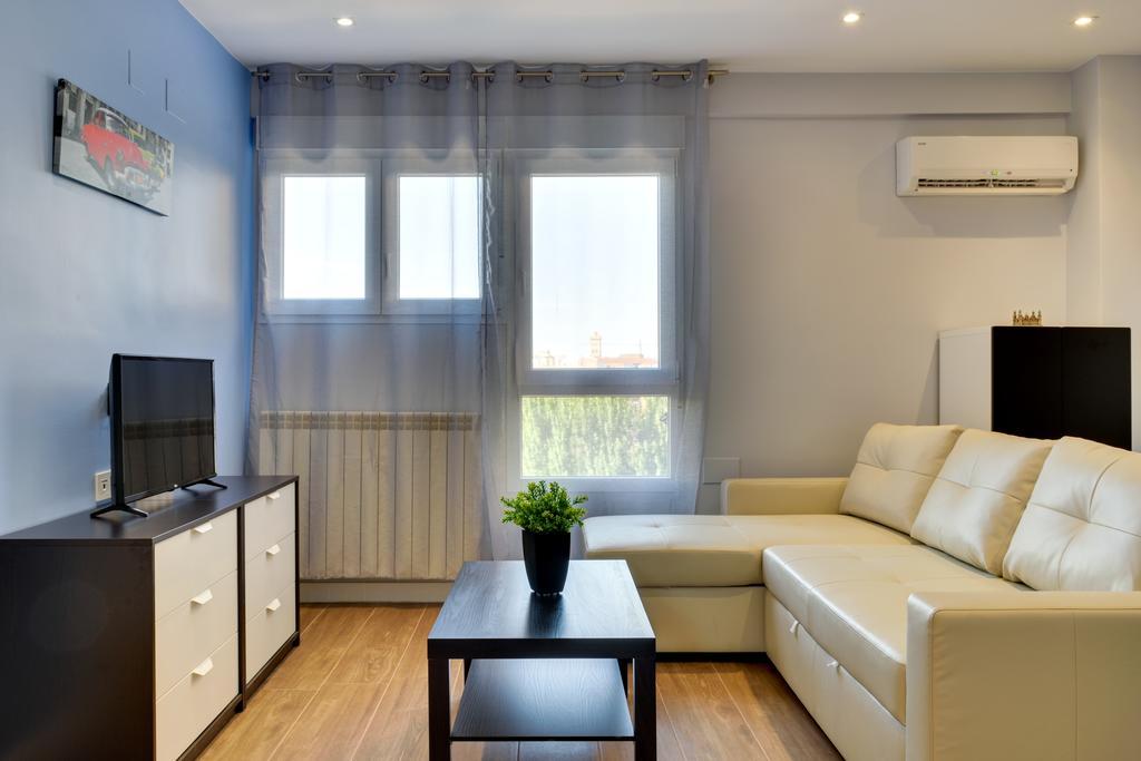 Apartamentos San Lazaro Сарагоса Екстер'єр фото